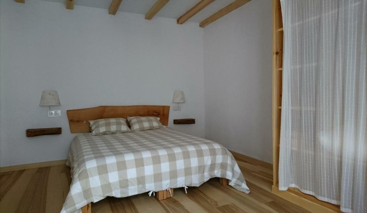 Casa Turreta Apartment Anso Bagian luar foto